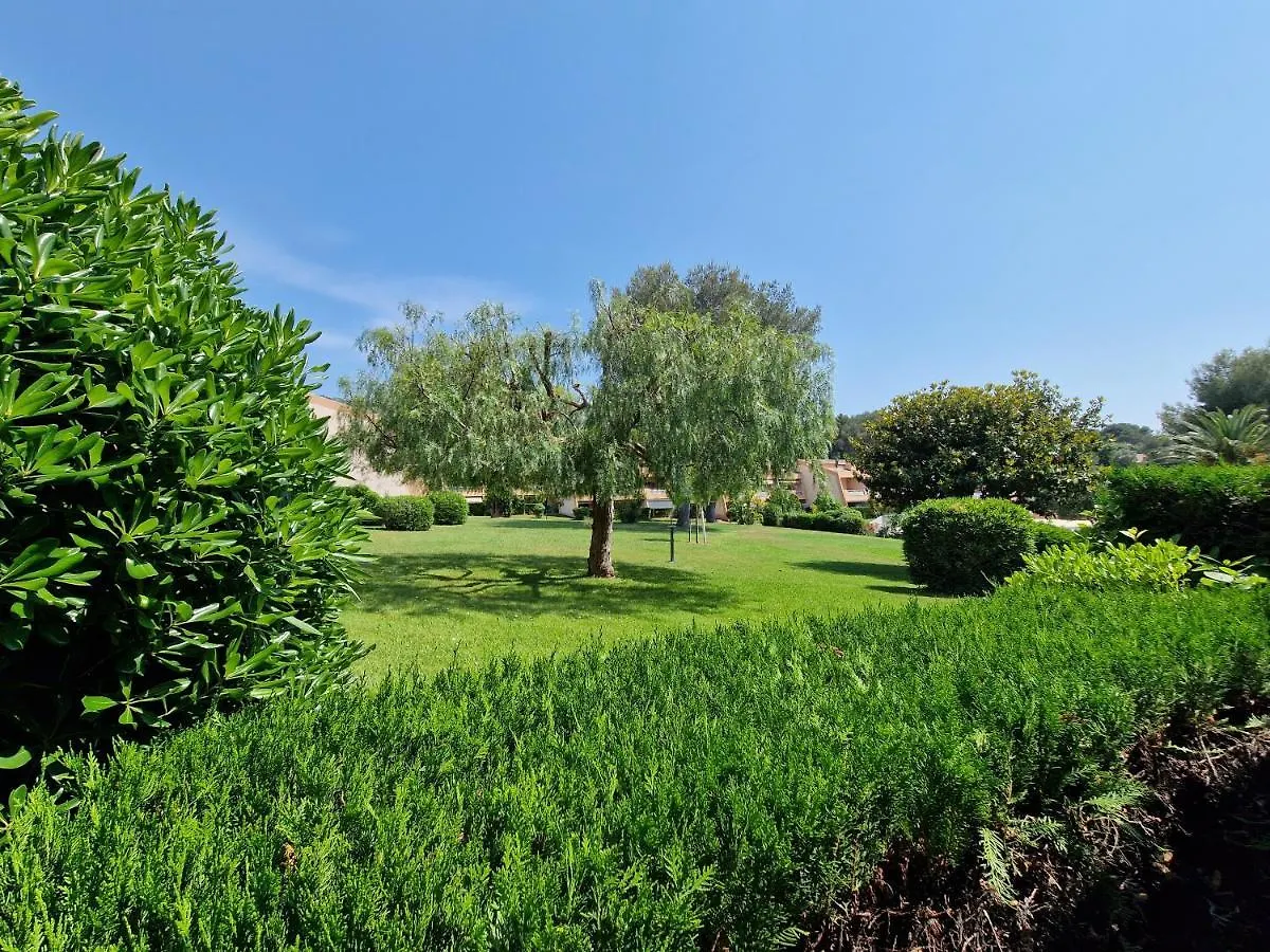 Appartement Le Pradet - Residence Piscine Tennis Bord De Mer - Bertrand Beatrice 0*,  France