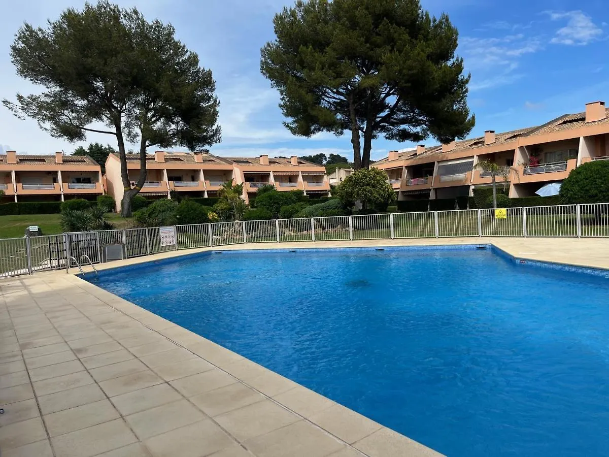 Appartement Le Pradet - Residence Piscine Tennis Bord De Mer - Bertrand Beatrice