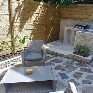 T2 Rez De Proche Bord De Appartement