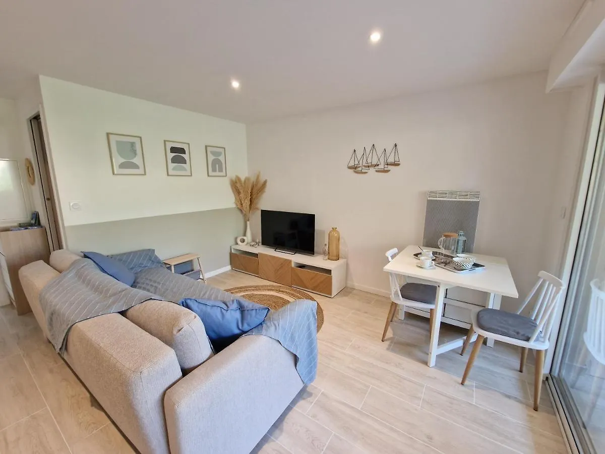 Appartement Le Pradet - Residence Piscine Tennis Bord De Mer - Bertrand Beatrice